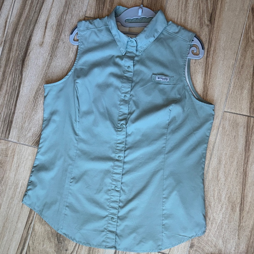 Columbia Olive Green Sleeveless Button-Front Outdoor Shirt